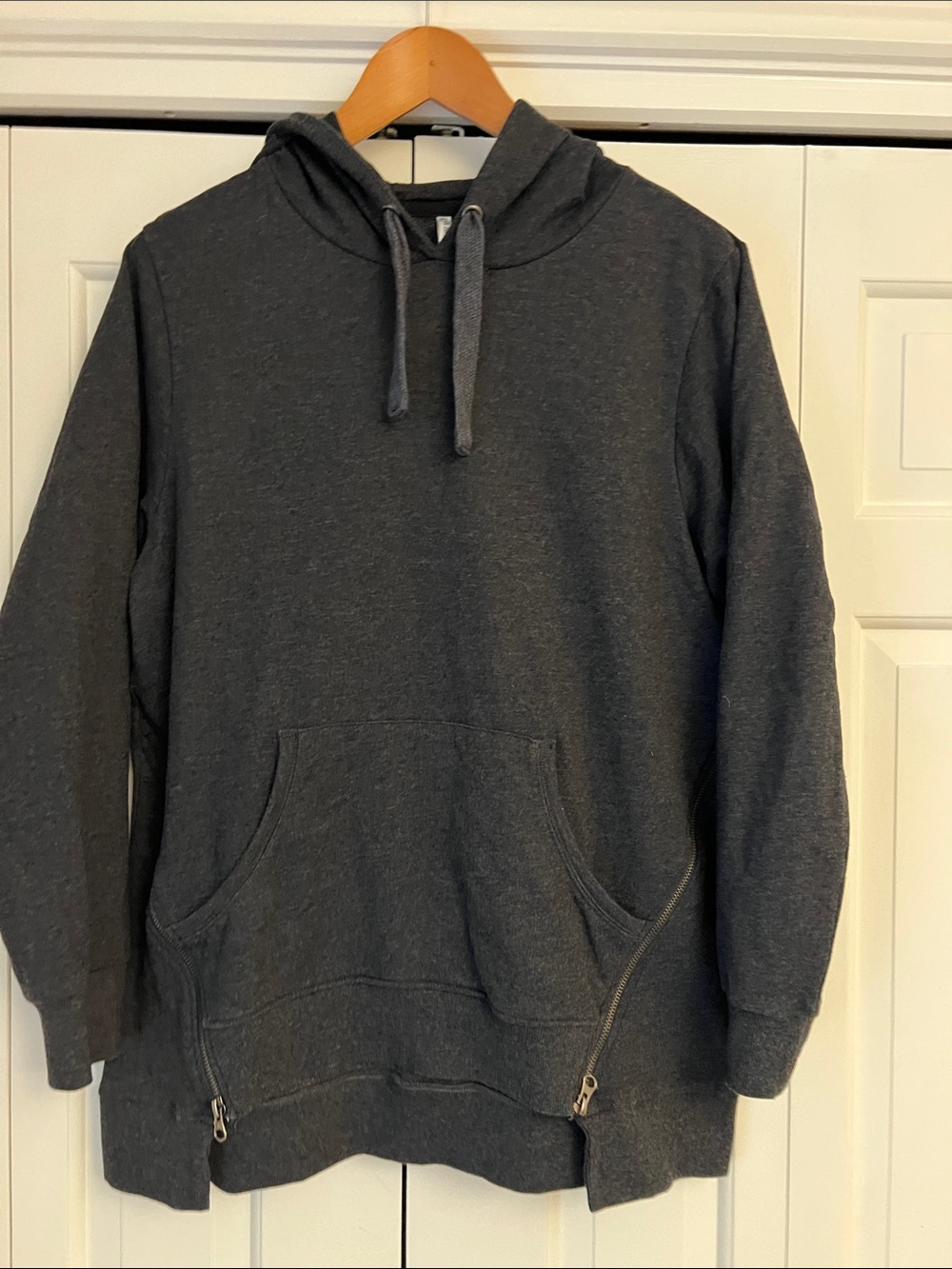Men's Dark Charcoal Hooded Pullover Sweater